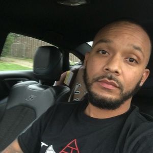 Meet your Posher, Carlos